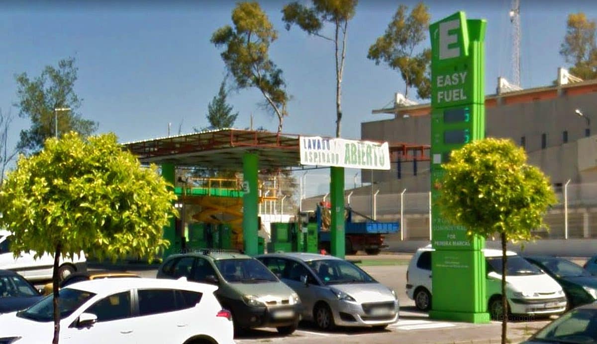 Easy Fuel llegó a tener dos gasolineras en el Aljarafe, hoy solo está operativa la de Mairena