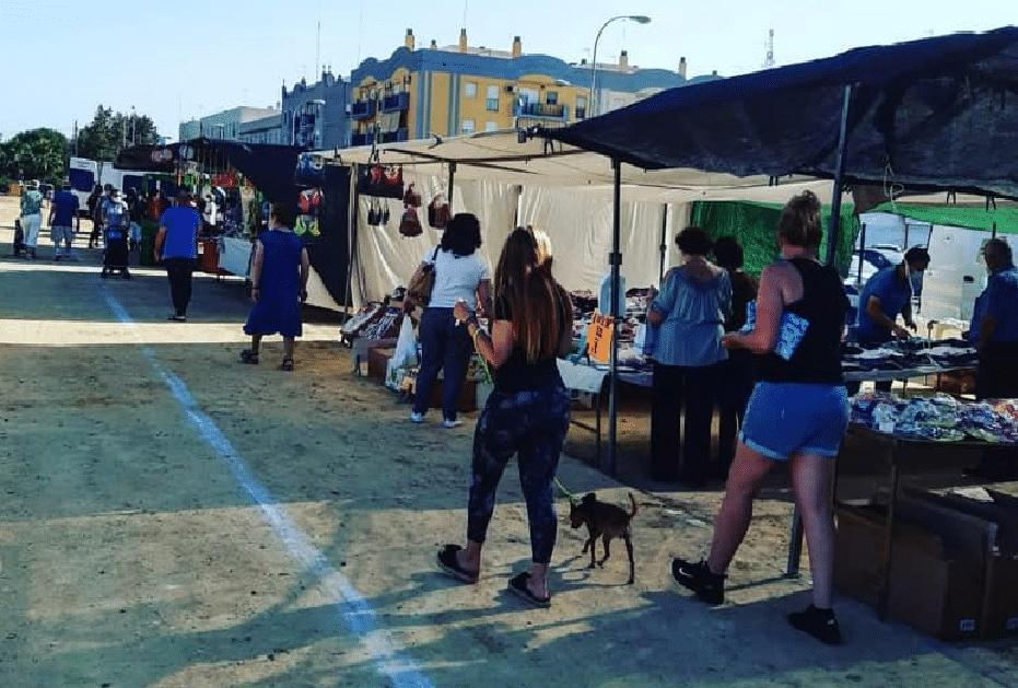 El mercadillo de Camas abierto tras la crisis del coronavirus