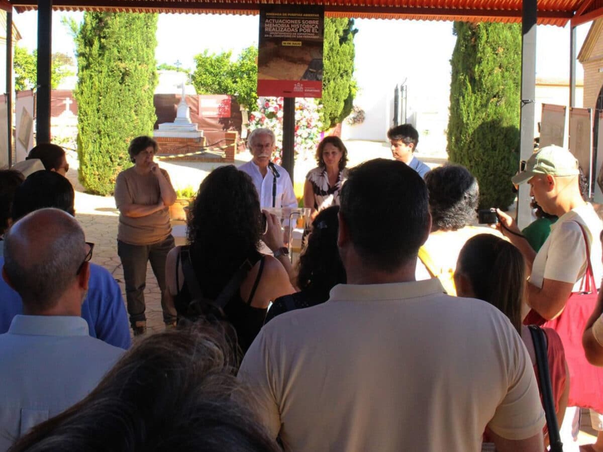 Jornada informativa en el cementerio municipal de Espartinas - AYUNTAMIENTO DE ESPARTINAS