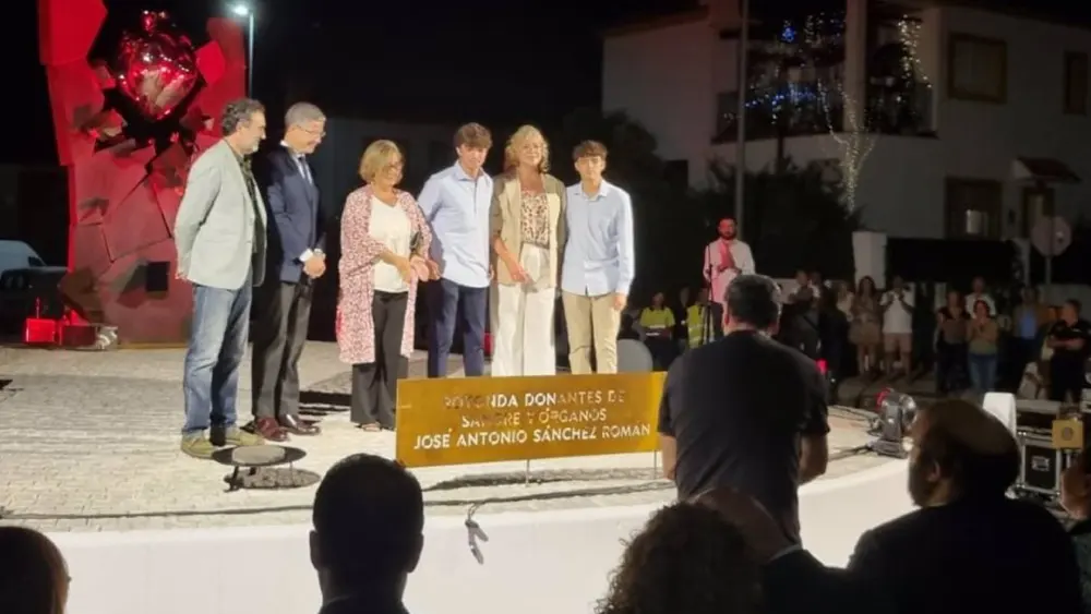 Acto de homenaje póstumo al ex director médico del hospital de Valme José Antonio Sánchez Román, por parte de la Corporación de Valencina. - JUNTA DE ANDALUCÍA