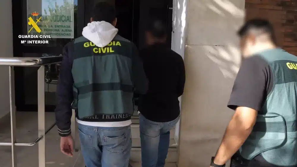 Imagen de la detención - GUARDIA CIVIL